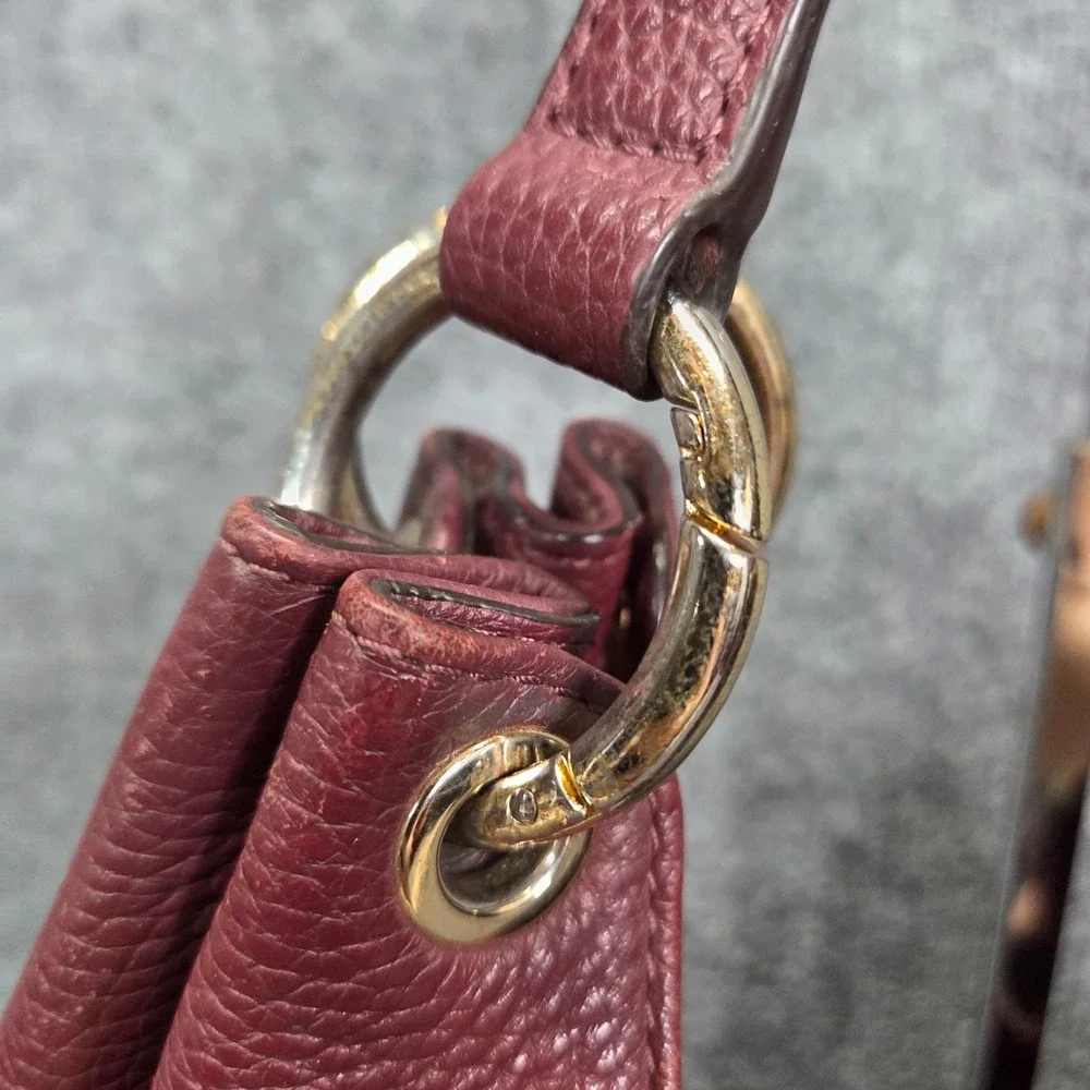 MICHAEL KORS Leather Maroon Charm Tassel‎ Large Hobo Sac Purse Bag